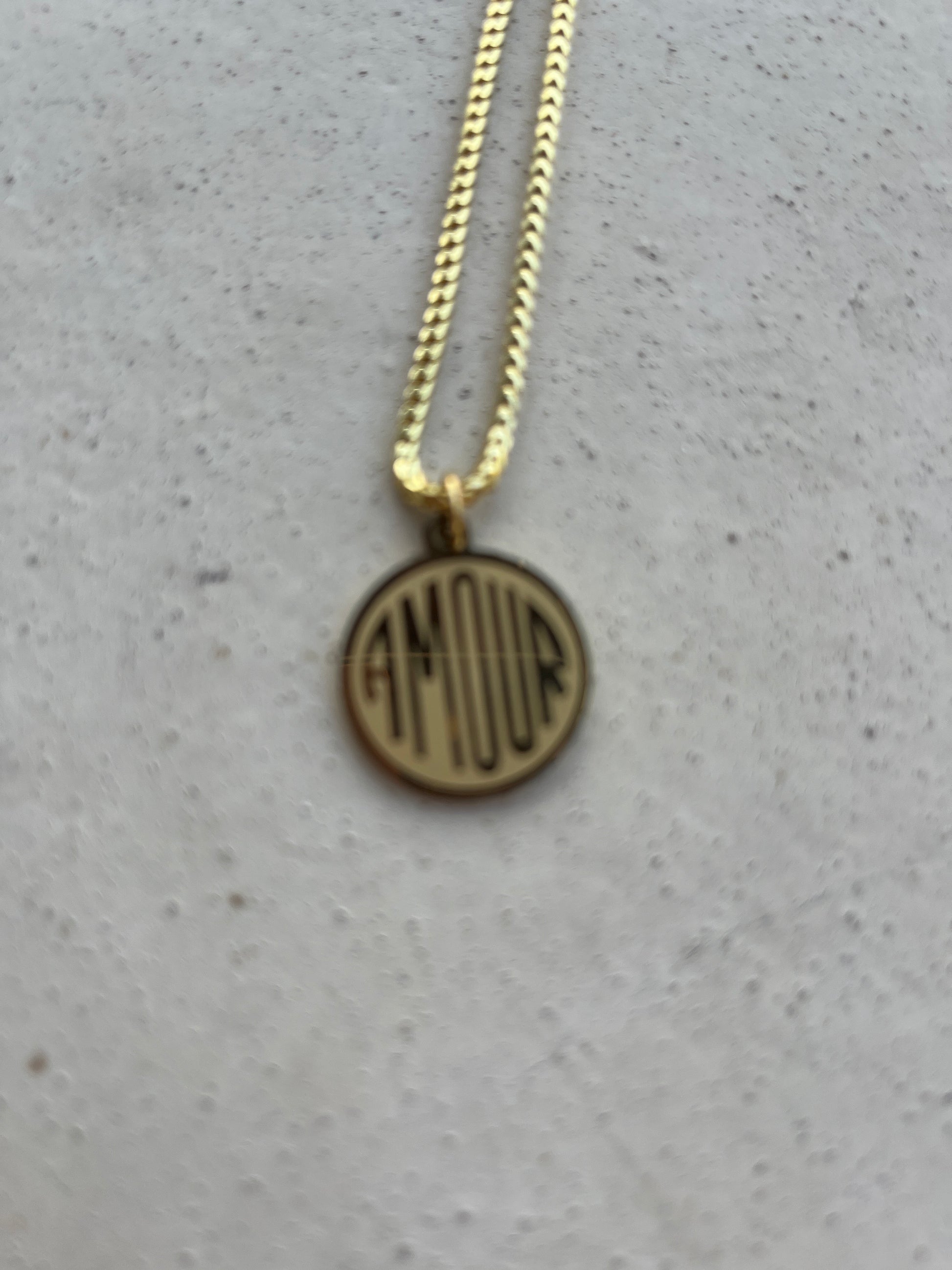 Amour pendant