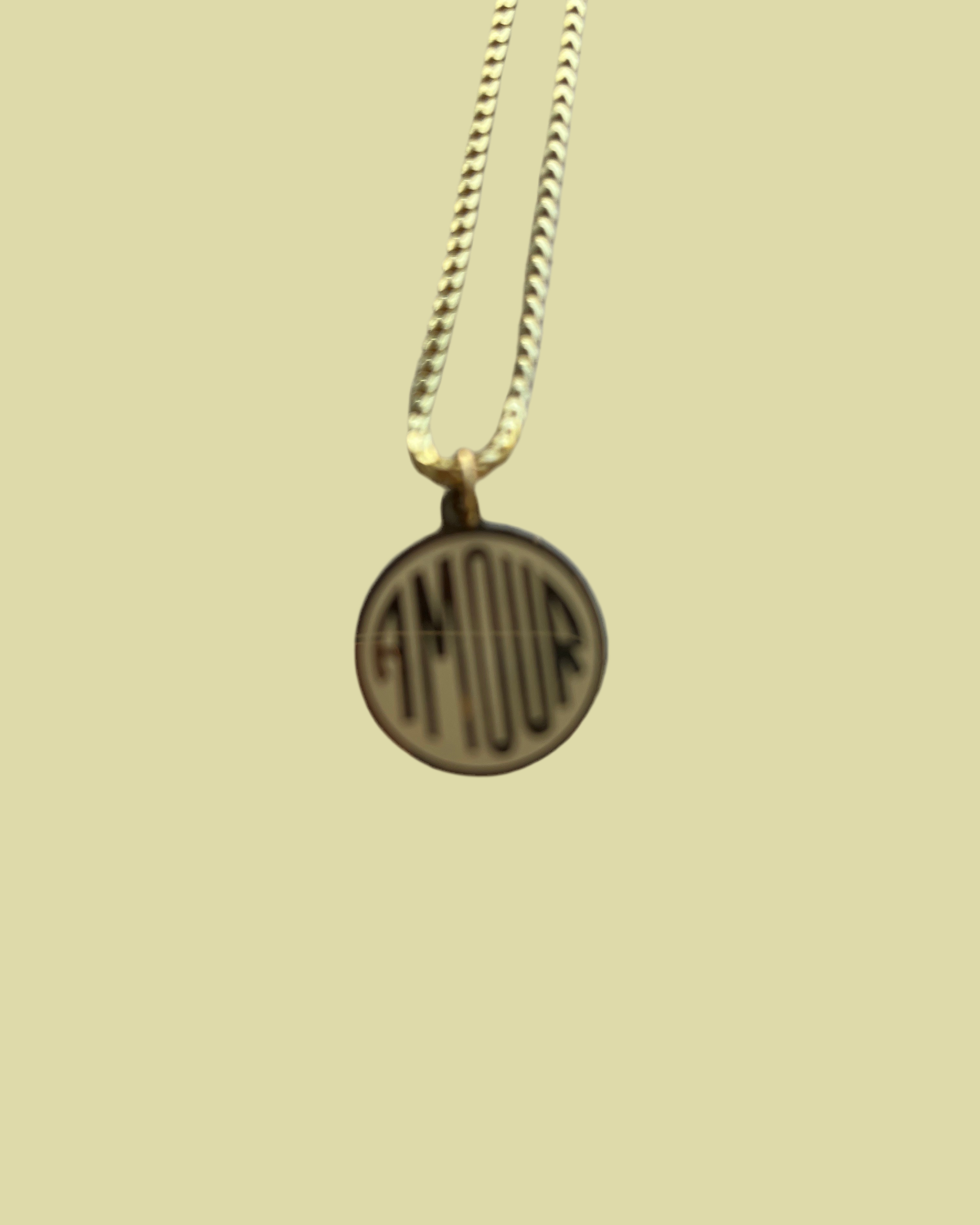 Amour pendant