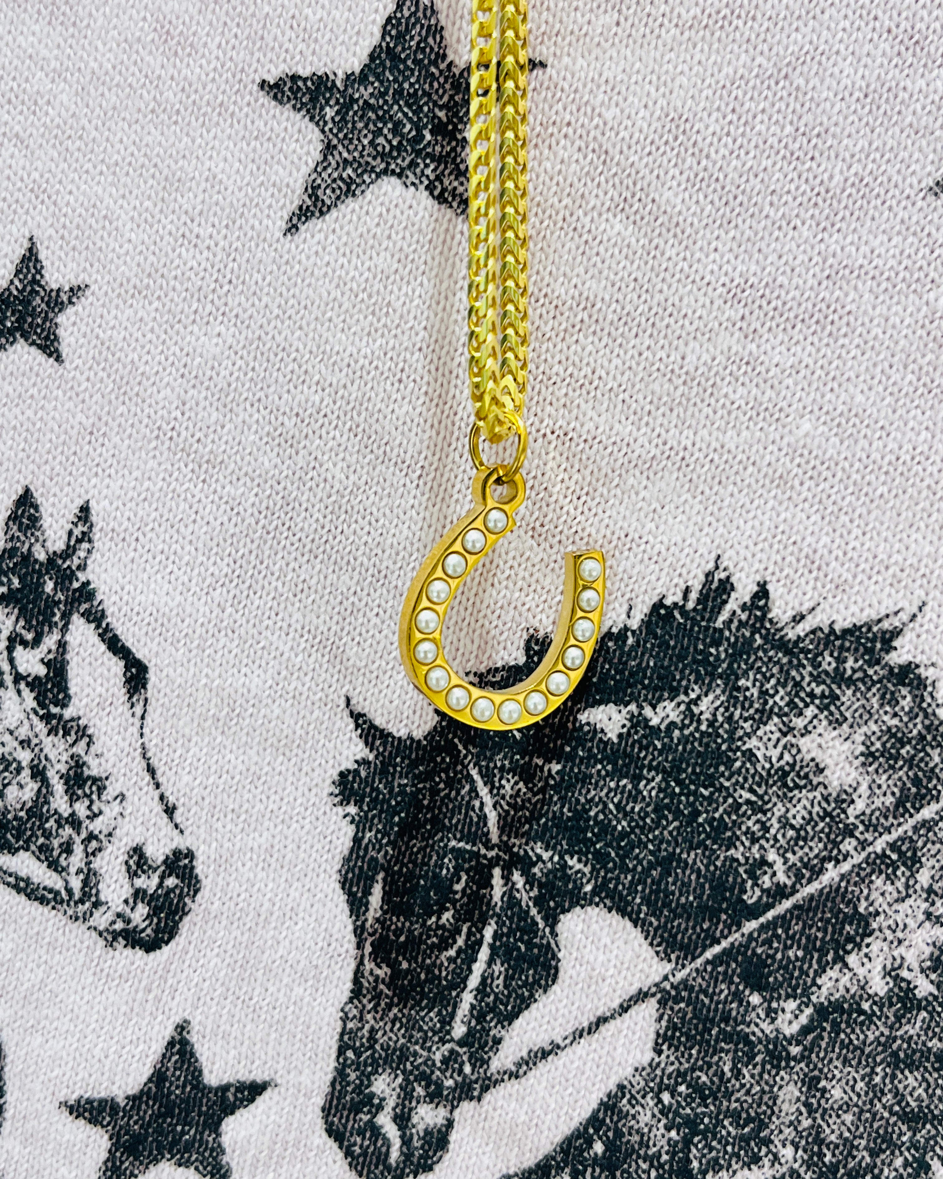 Pearly Horseshoe