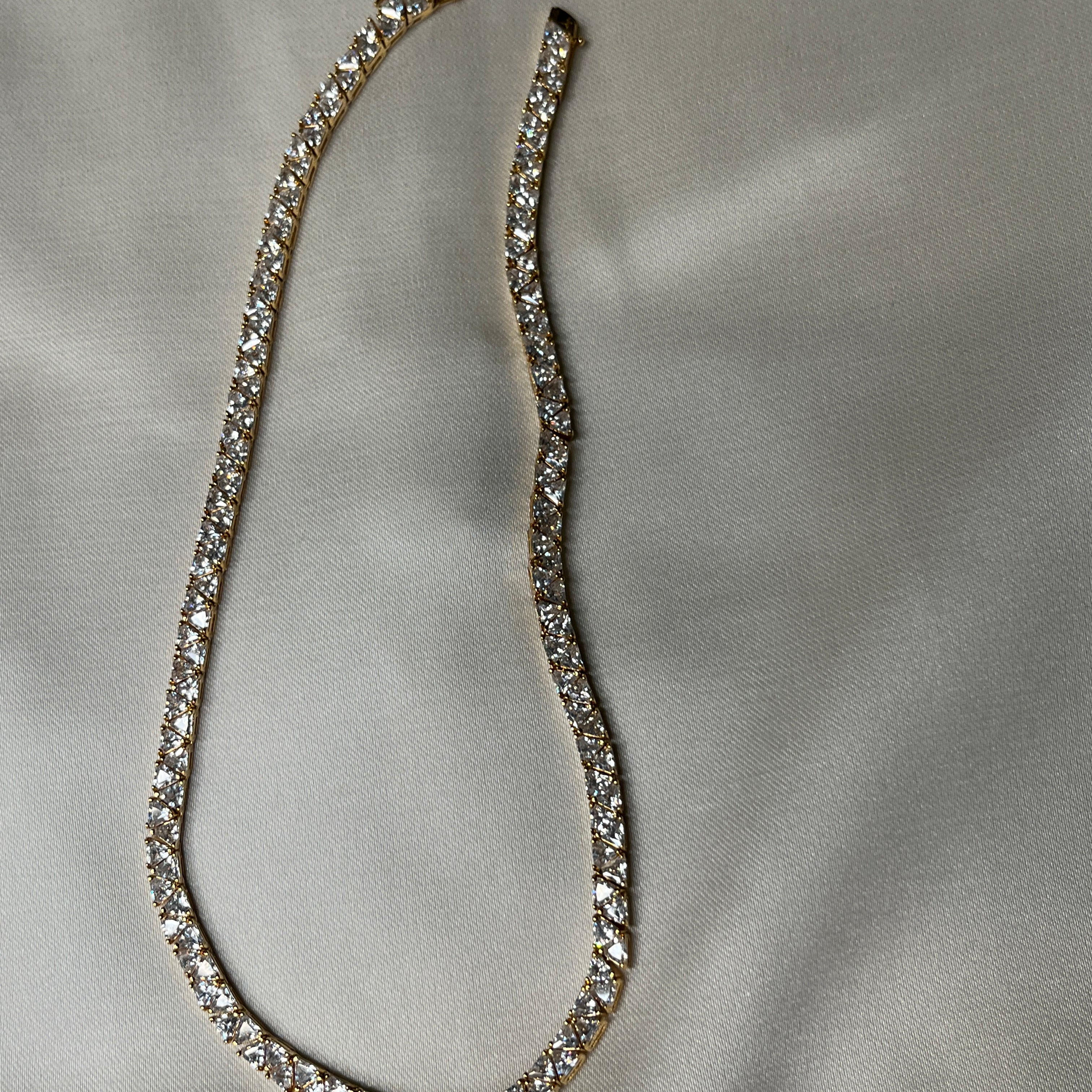 Sparkly Diamond Diamonds Necklace